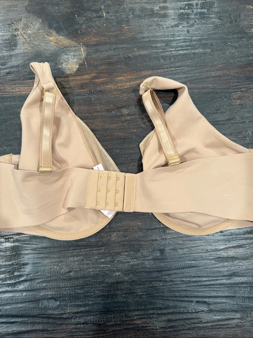 Victoria's Secret Beige Underwire Full-Coverage Bra size 40DD